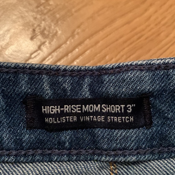 hollister - denim shorts - Picture 5 of 5